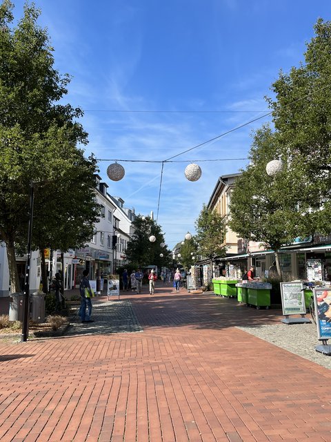 Stadtweg und Einkaufsstraße in Schleswig