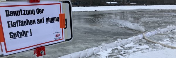 Flutung der Königswiesen Februar 2026 Schild mit der Aufschrift Betreten auf eigene Gefahr